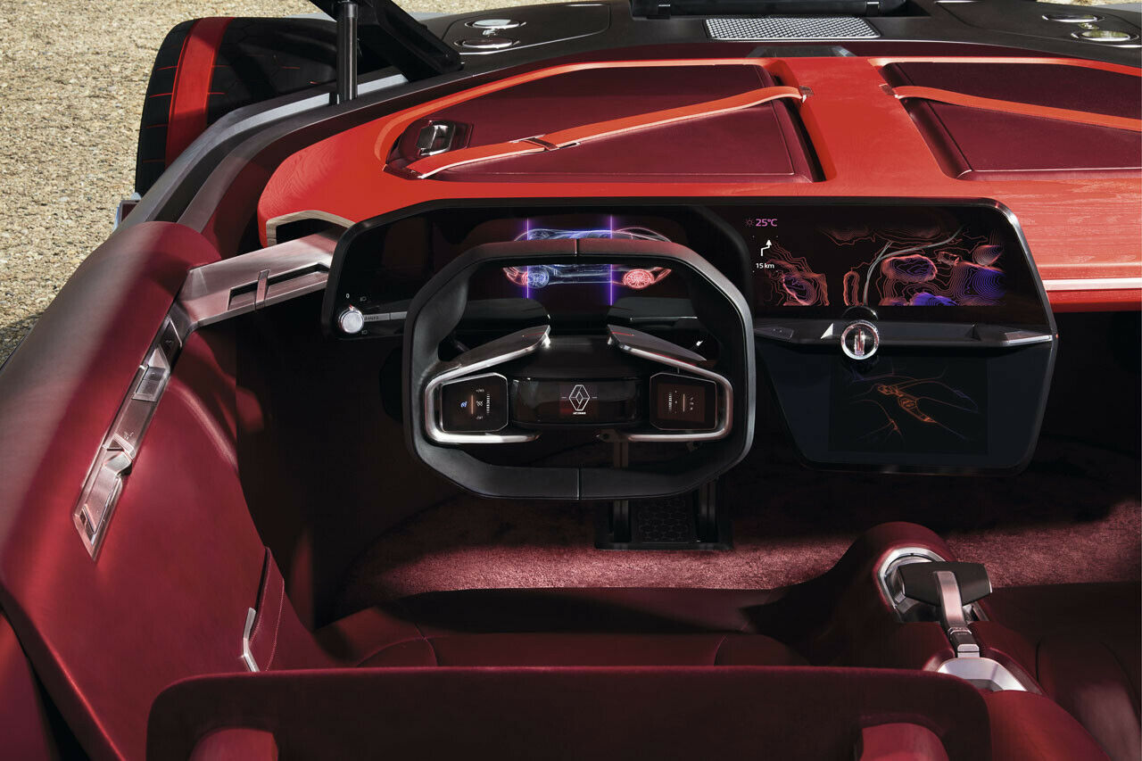 Renault Trezor: Rotes Leder und mehrlagiges, dünnes Holzfurnier sind eher klassische Elemente. OLED-Bildschirme aus Gorillaglas stehen dagegen für die nahe Zukunft