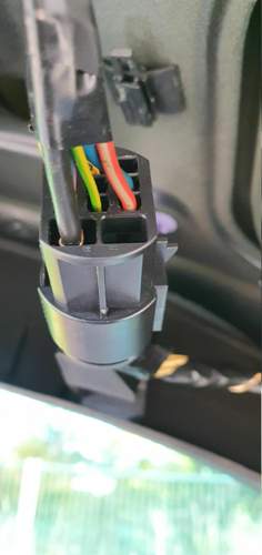 Stecker rechts