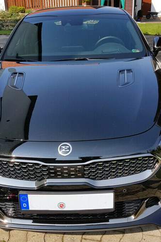 Kia-stinger-frontlogo3