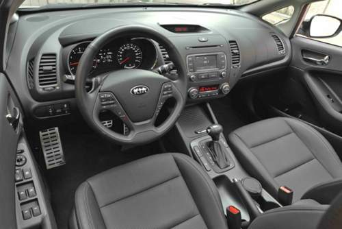 Kia Cerato: Optional mit Zwei-Zonen-Klimaautomatik.