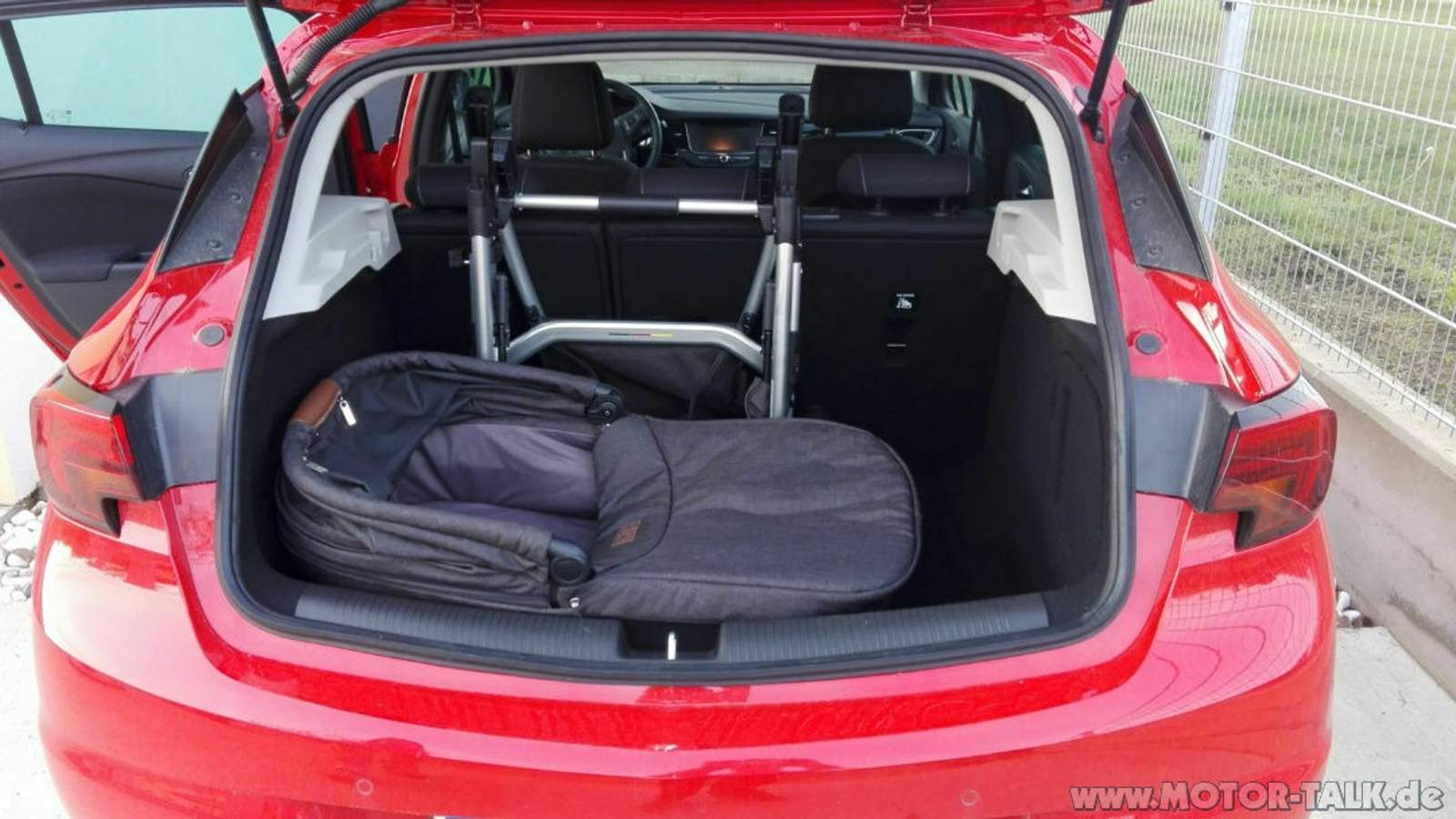 Kinderwagen im Opel Astra K - Startseite Forum Auto Opel Astra, Cas... |  MOTOR-TALK