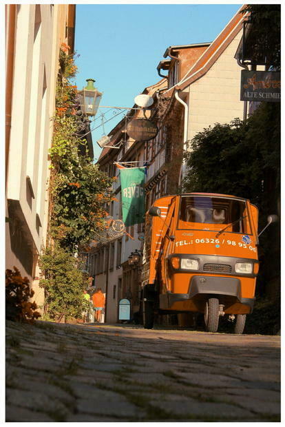 Kleine Arbeiterbiene mit 3 Rädern: APE 50