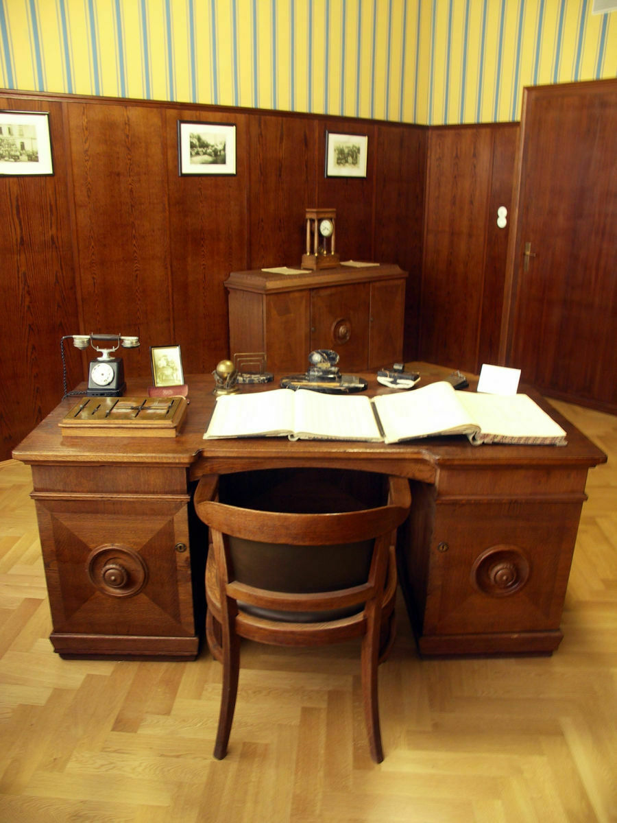Im August Horch Museum in Zwickau ist das originale Arbeitszimmer von August Horch ausgestellt