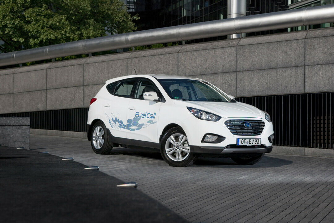 Der Hyundai ix35 F-Cell fährt mit Brennstoffzellen-Antrieb