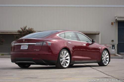 Tesla-model-s-1