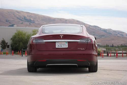 Tesla-model-s-2