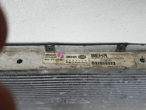 Kühler Schild