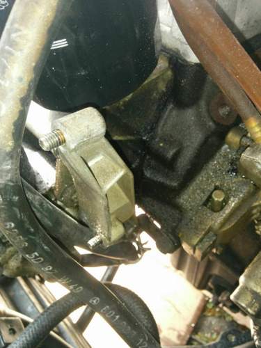 Alter Halter - neuer nutzt vor. Bohrung