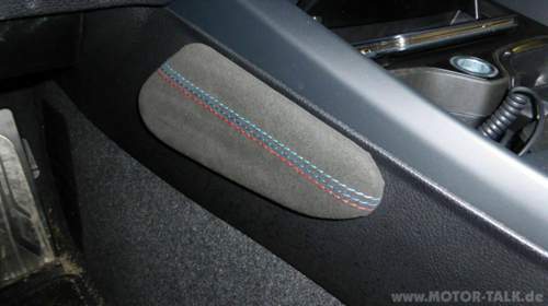 Kniepad Alcantare mit M Farben