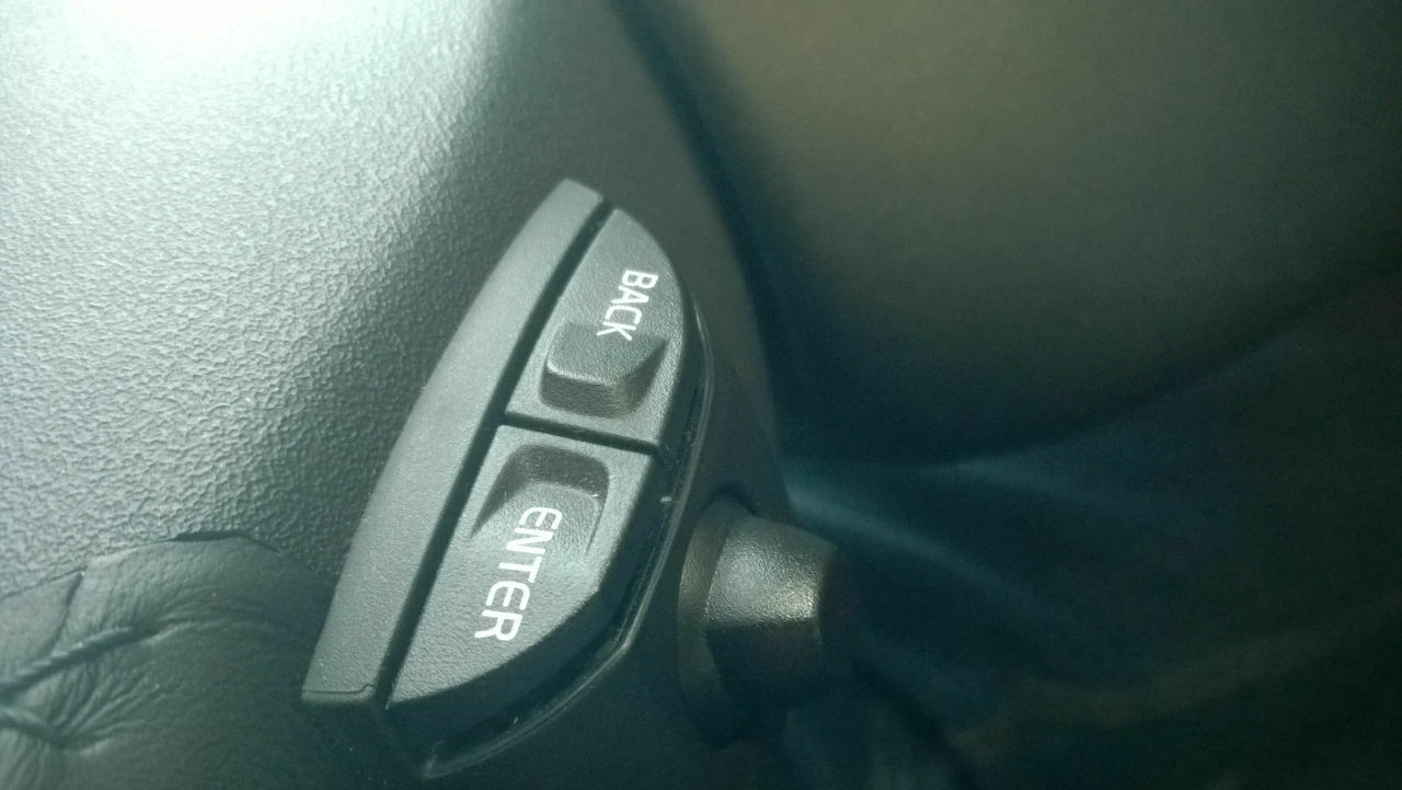 "Knöbbe" am Multi-Lenkrad V70 II