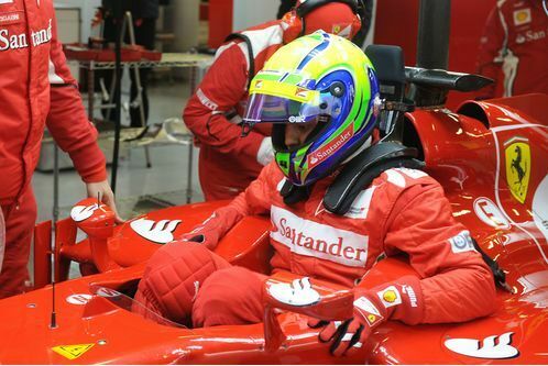 kobayashi-faehrt-absolute-bestzeit-formel-1-test-barcelona-24-2-2012-felipe-massa-ferrari-f498x333-f4f4f2-c-f021a4f9-572940