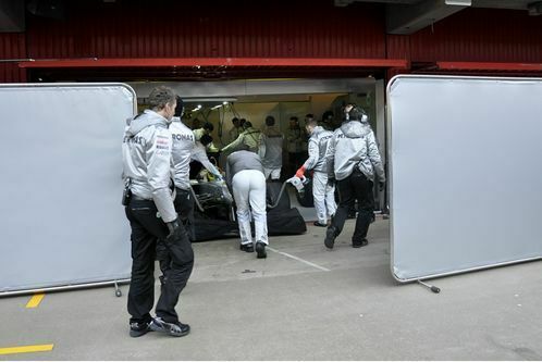 kobayashi-faehrt-absolute-bestzeit-formel-1-test-barcelona-24-2-2012-nico-rosberg-mercedes-gp-f498x333-f4f4f2-c-e8ffdd87-572792