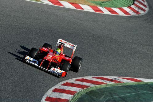 kobayashi-faehrt-absolute-bestzeit-formel-1-test-barcelona-24-2-2012-felipe-massa-ferrari-f498x333-f4f4f2-c-6feff0e4-572937