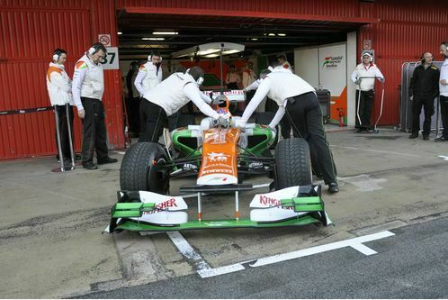 kobayashi-faehrt-absolute-bestzeit-formel-1-test-barcelona-24-2-2012-paul-di-resta-force-india-f498x333-f4f4f2-c-44874802-572787