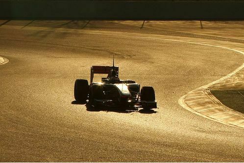 kobayashi-faehrt-absolute-bestzeit-formel-1-test-barcelona-24-2-2012-jenson-button-mclaren-f498x333-f4f4f2-c-34fcccc2-572818