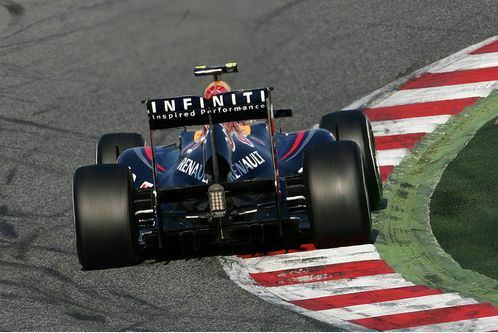 kobayashi-faehrt-absolute-bestzeit-formel-1-test-barcelona-24-2-2012-mark-webber-red-bull-f498x333-f4f4f2-c-15fa68b8-572839