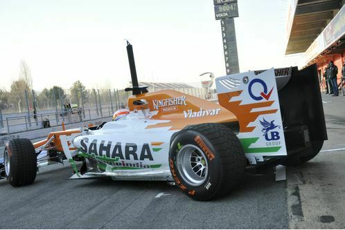 kobayashi-faehrt-absolute-bestzeit-formel-1-test-barcelona-24-2-2012-paul-di-resta-force-india-f498x333-f4f4f2-c-4277654e-572784