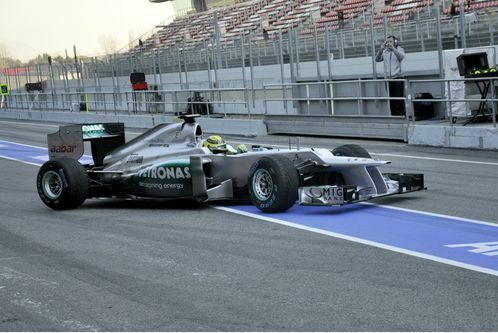 kobayashi-faehrt-absolute-bestzeit-formel-1-test-barcelona-24-2-2012-nico-rosberg-mercedes-gp-f498x333-f4f4f2-c-1a93000a-572789