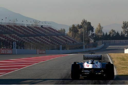 kobayashi-faehrt-absolute-bestzeit-formel-1-test-barcelona-24-2-2012-pastor-maldonado-williams-f498x333-f4f4f2-c-b11753fe-572837
