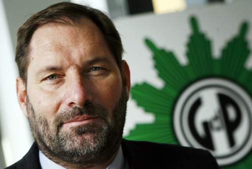 Jörg Radek, stellvertretender Vorsitzender der Gewerkschaft der Polizei, will das Rasen durch härtere Strafen einbremsen