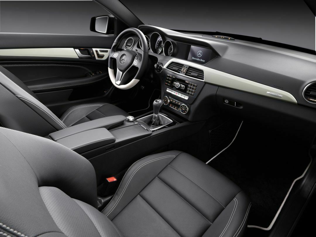 Mercedes-Benz C-Klasse Coupé Cockpit