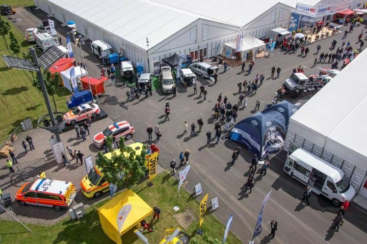 Blick auf das Außengelände der Rettmobil: Foto von 2014