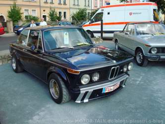 BMW 2002tii mit Turbo-Verbreiterngen
