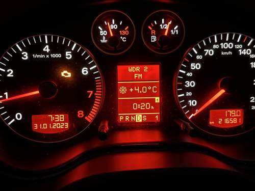 Anzeige im Auto