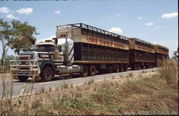 Oz0340roadtrain