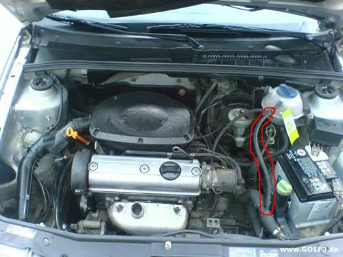 Motorraum1