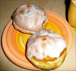 Berliner-mit-zuckerguss