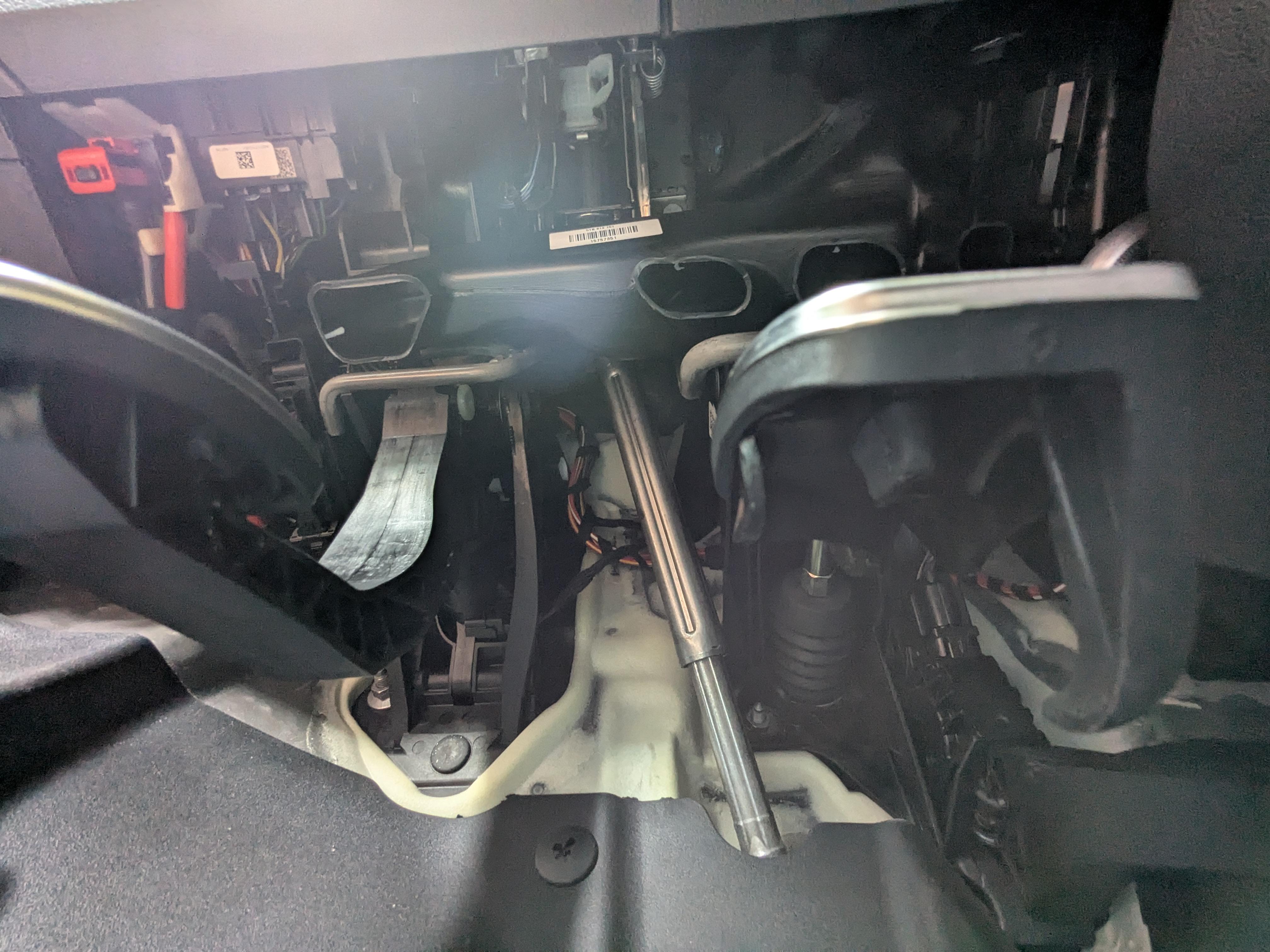 Lack Code Aufkleber Caddy 5 - wo angebracht?