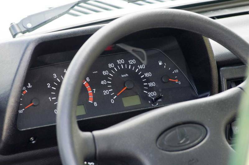 Lada Niva Instrumente