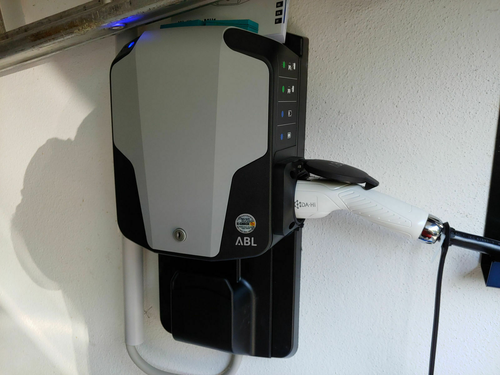 Ladeinstallation: e-tron zuhause laden