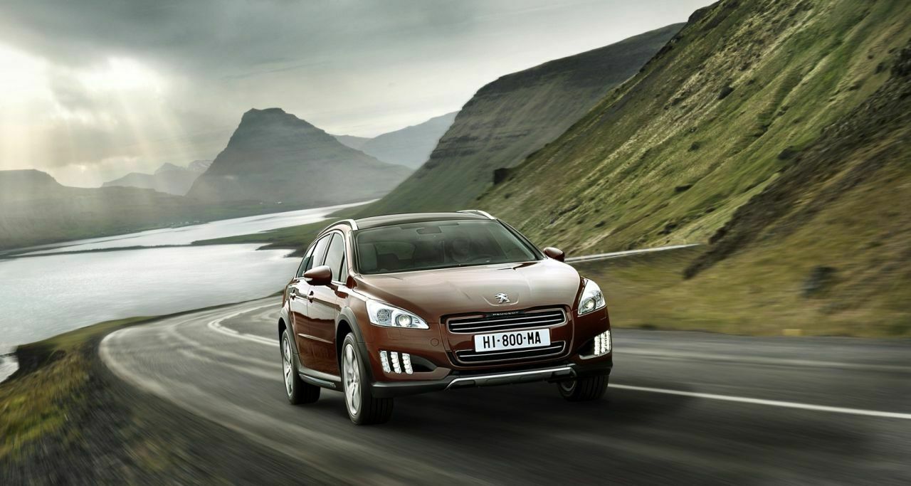 Peugeots Diesel-Hybride werden etwas sparsamer und im rein elektrischen Modus deutlich schneller