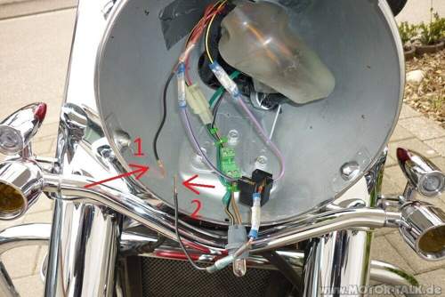 Scheinwerfer innen und Kabel