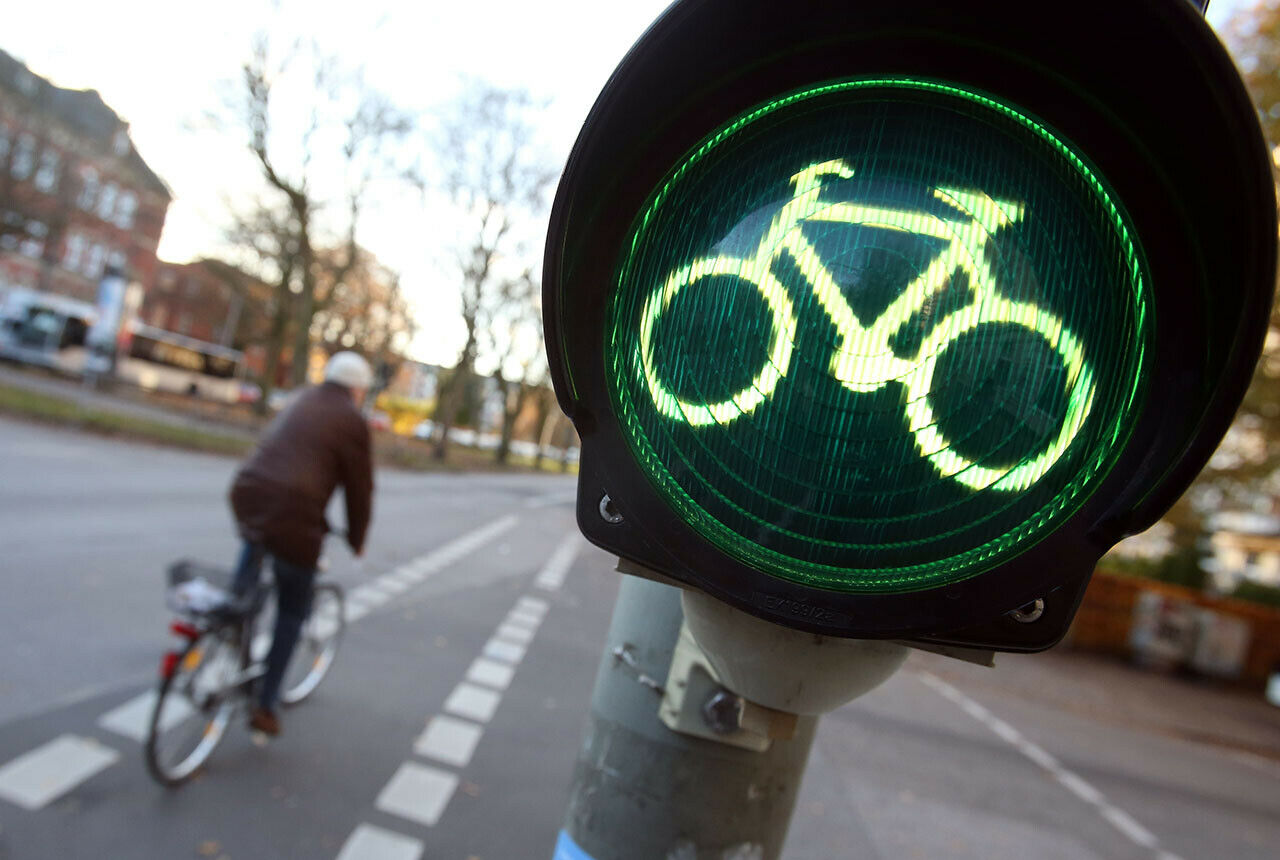 Auch auf dem Fahrrad können Autofahrer ihren Lappen verlieren - schon ab 0,3 Promille