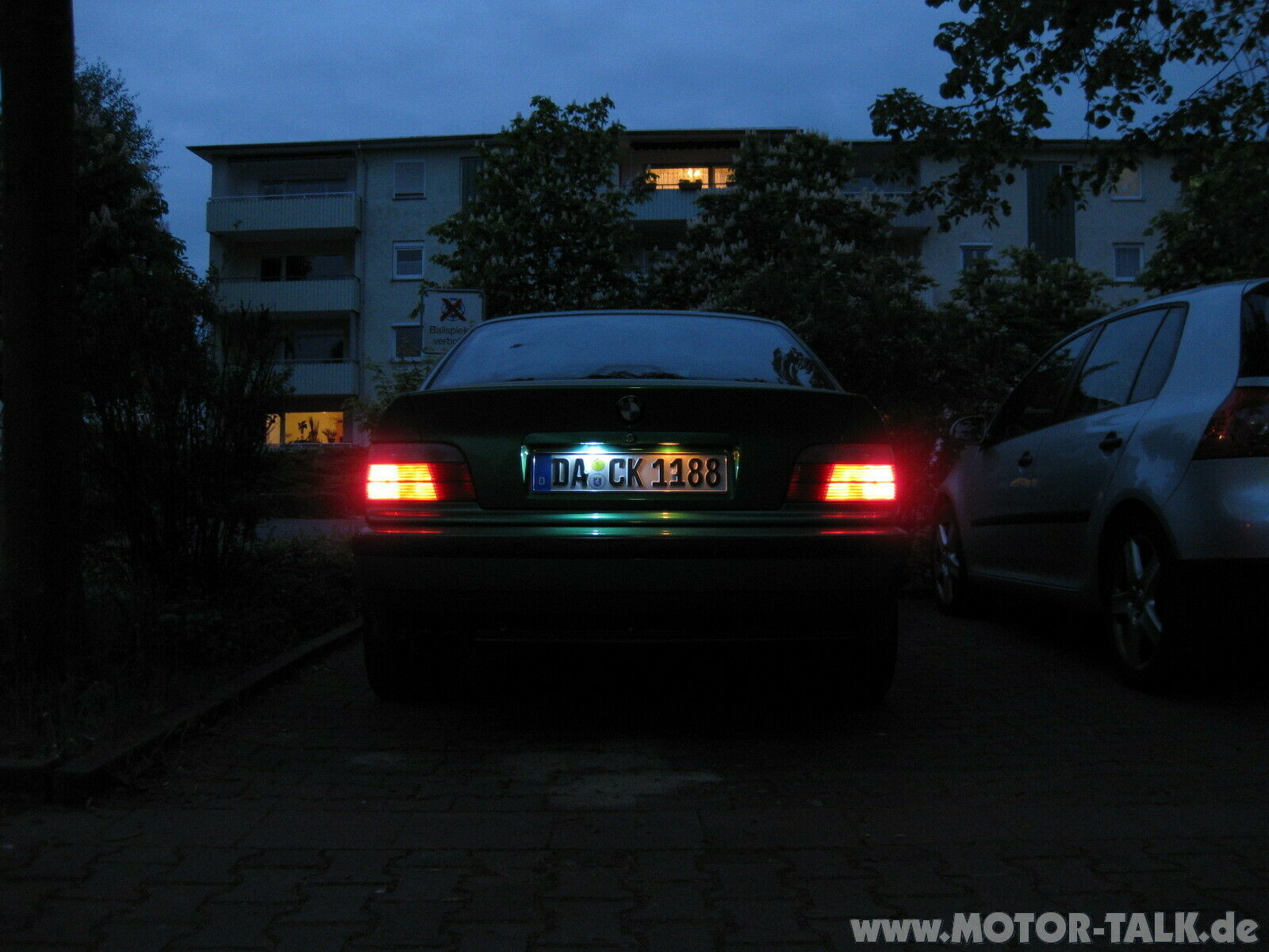 LED Kennzeichenbeleuchtung vs. normale ***BILDER***