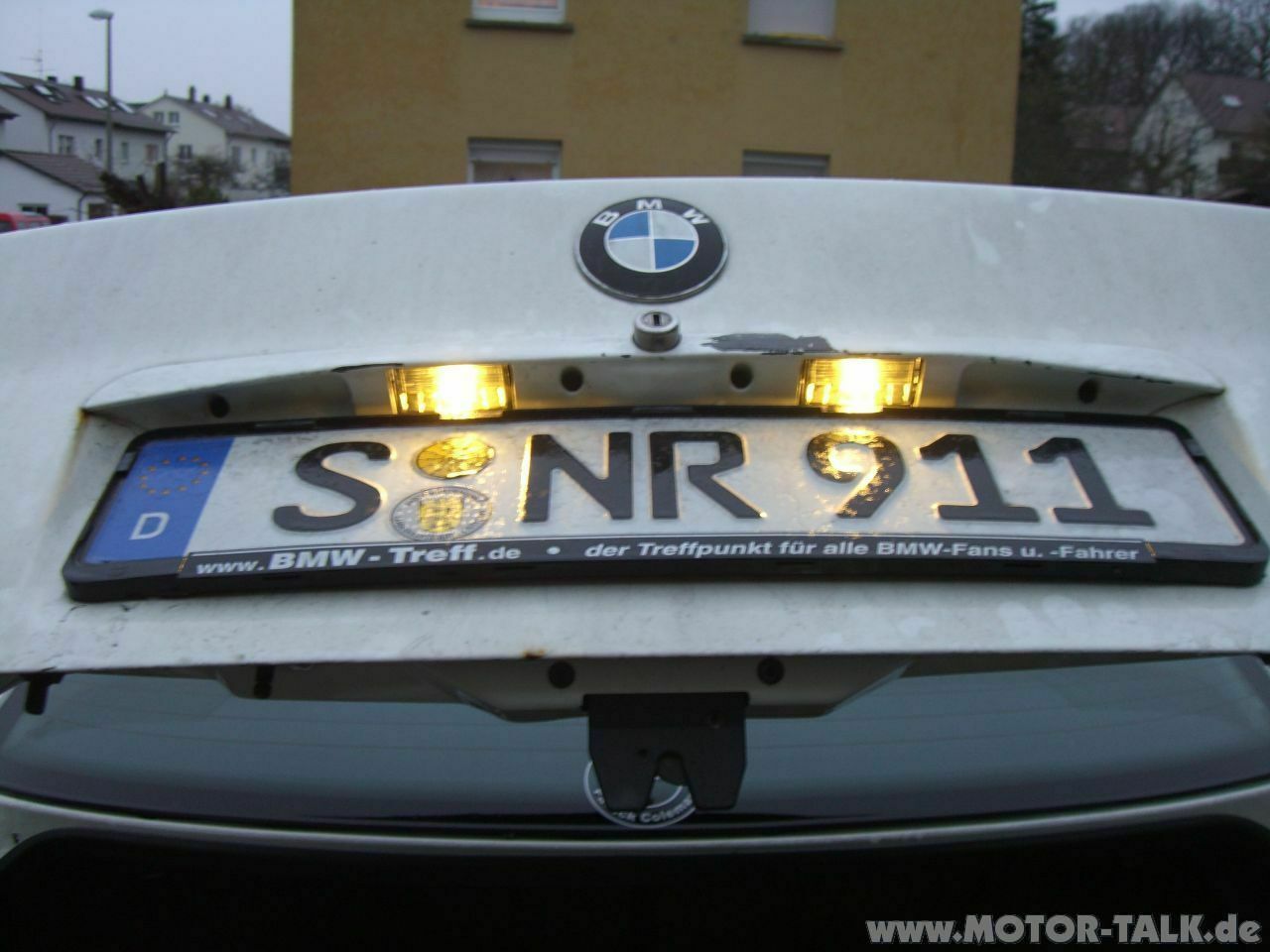LED Kennzeichenbeleuchtung vs. normale ***BILDER***