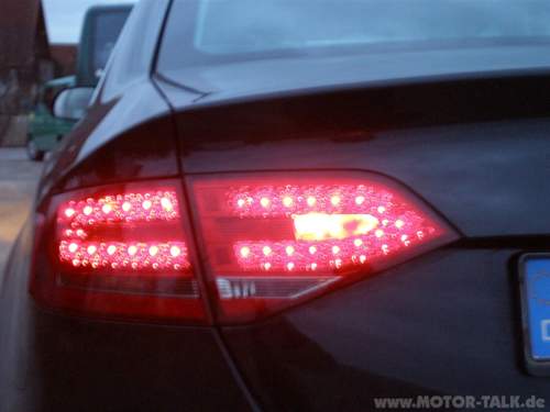 Detane-led-redsmoke-r1-audi-a4-b8