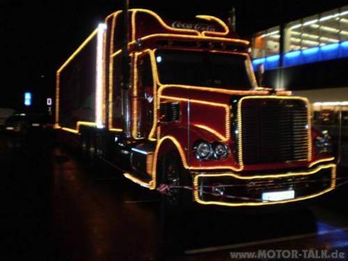 Coke-truck-night