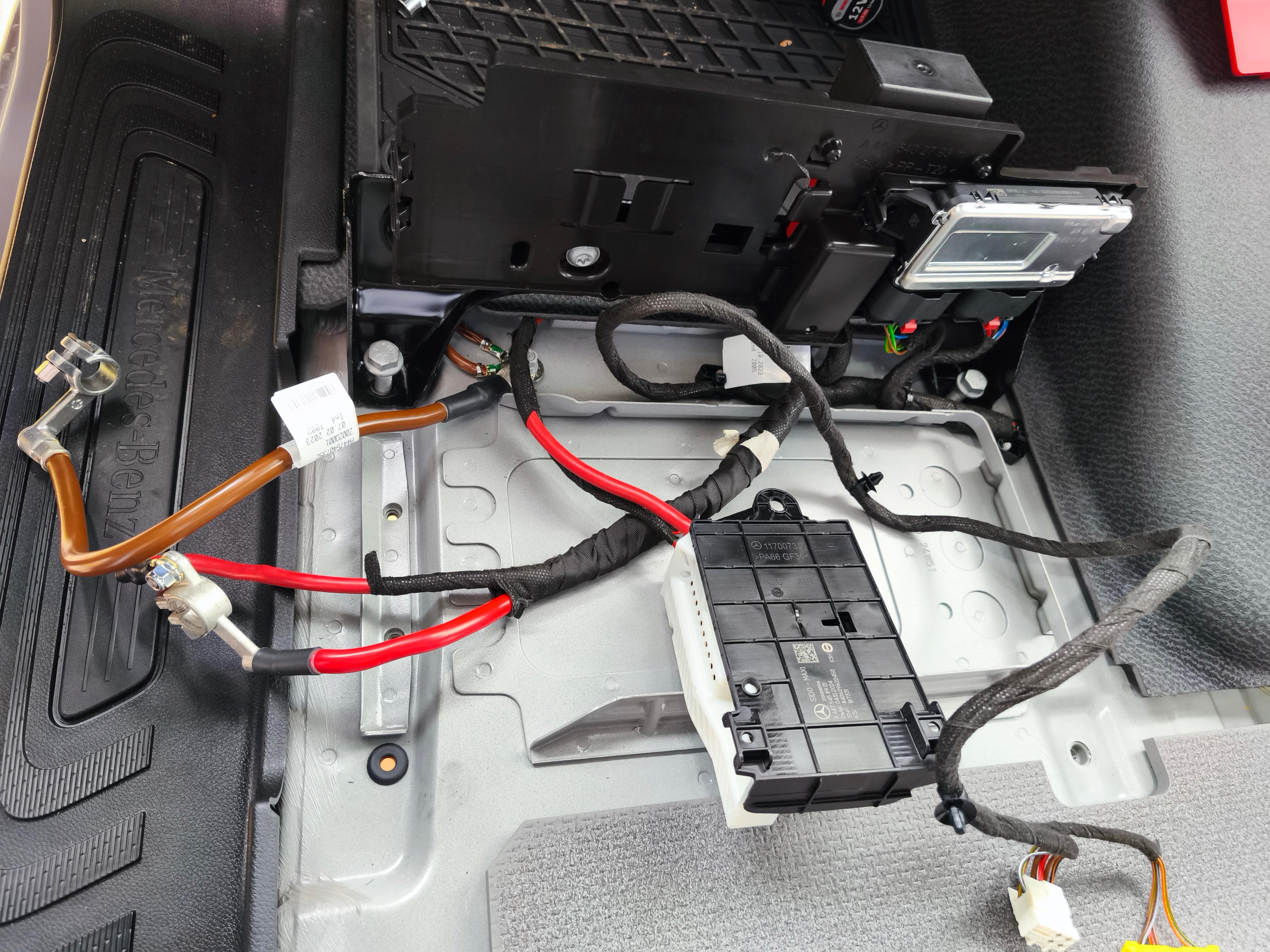 Leitungsführung für WCS Diesel-Standheizung im Vito W447