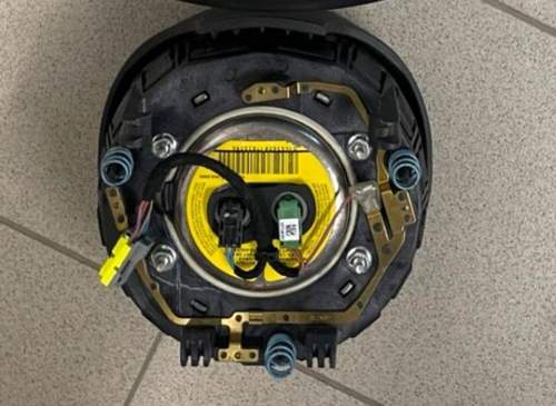 Da ist der grau gelbe Stecker