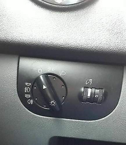 Lichtschalter-mit-stellraedchen-audi-tt-8n-bj