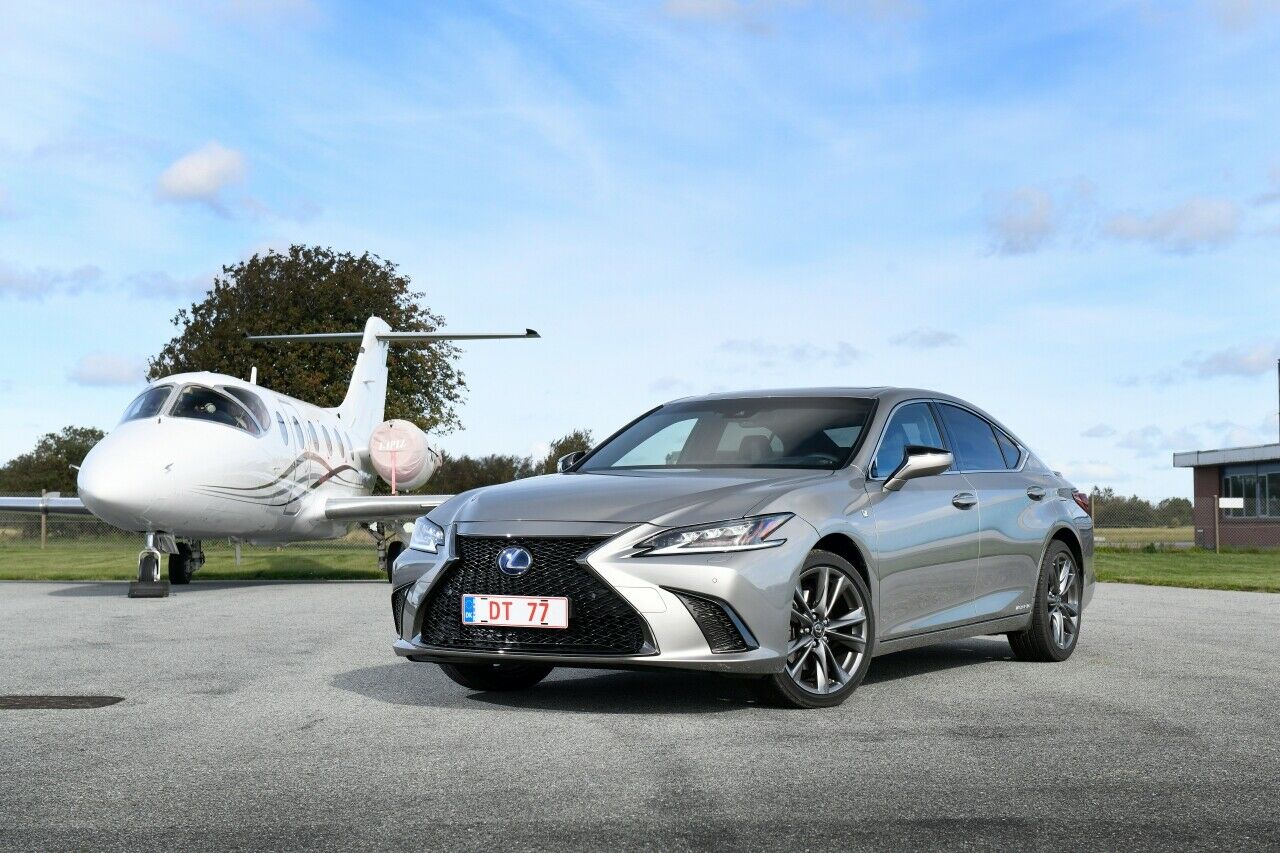 Der Lexus ES beerbt im Modellprogramm den GS