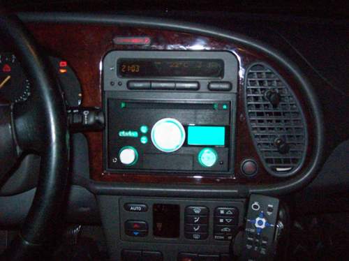 Saab-93-mit-clarion-dub278rmp