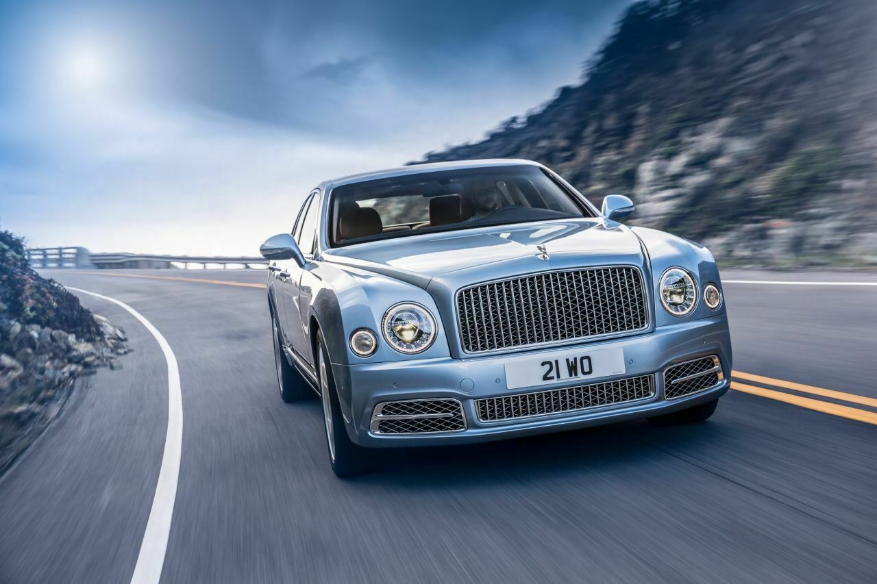 Bentley Mulsanne Facelift: Mehr Länge schafft hinten Platz für einen Liegesitz