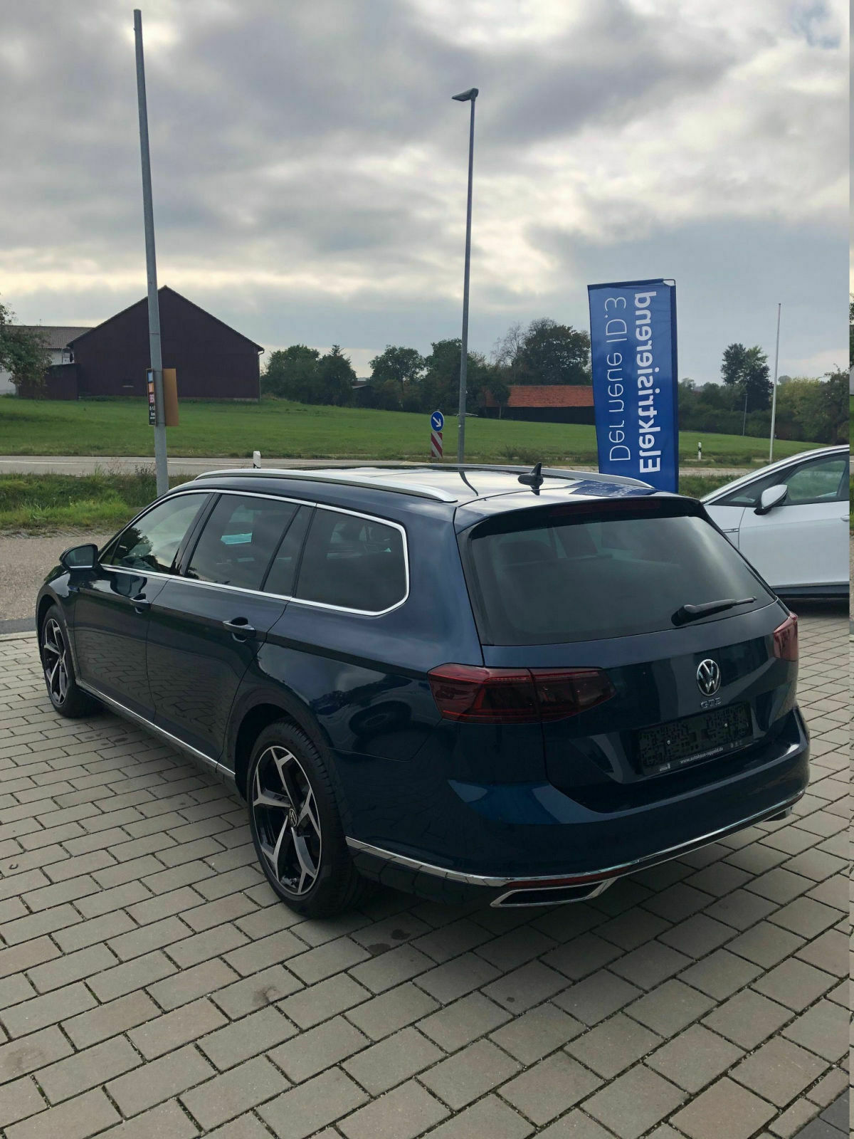 Lieferzeiten, Konfigurationen, Bestellungen etc.
