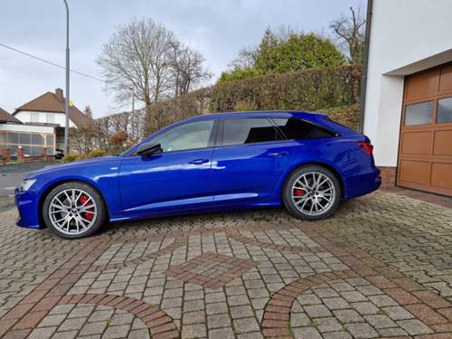 A6 Avant ultrablau