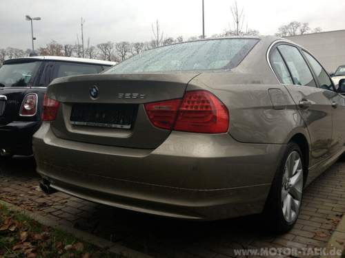BMW E90 325dA LCI